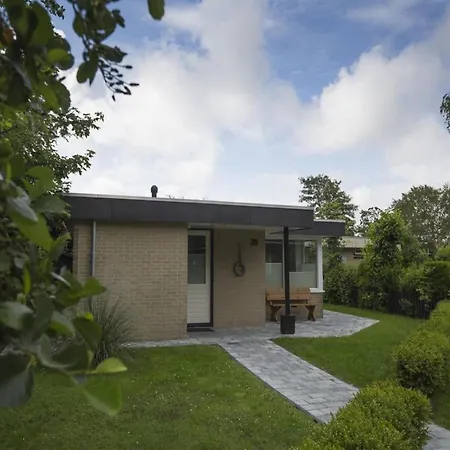 Vakantiehuis Sint Maartenszee Renovated Family Retreat *