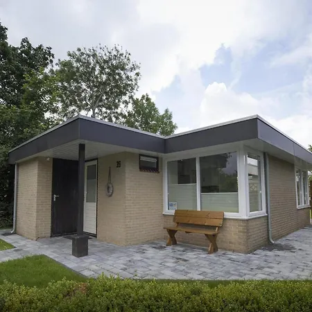 Vakantiehuis Sint Maartenszee Renovated Family Retreat *