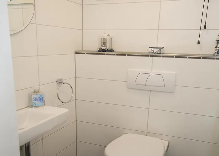 Sint Maartenszee Renovated Family Retreat