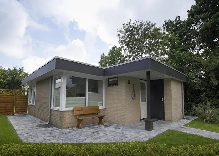 Sint Maartenszee Renovated Family Retreat